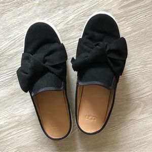 UGG Luci Bow Slip On Mules Back Suede